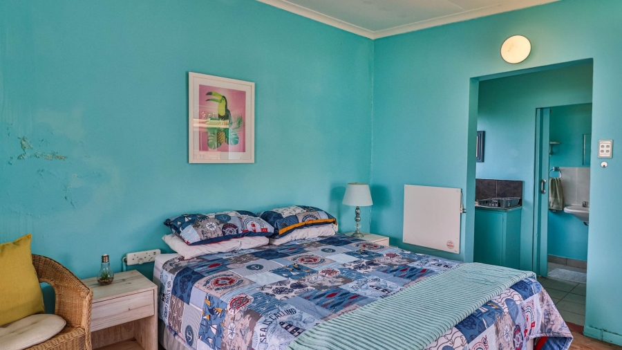 4 Bedroom Property for Sale in Perlemoenbaai Western Cape